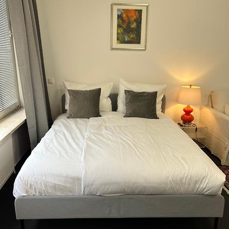 35 Qm Grosses Apartment Mit Eigenem Badezimmer In Den Elbvororten Amburgo Esterno foto